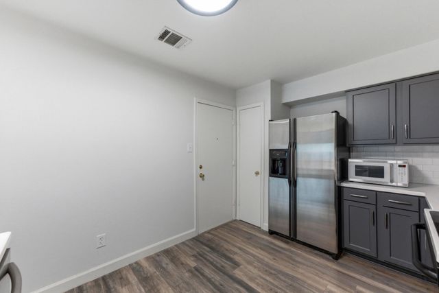 9706 Holly Springs DR, Austin, TX 78748