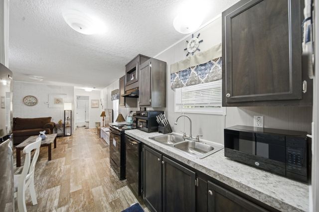 293 Walnut Street, Salley, SC 29137