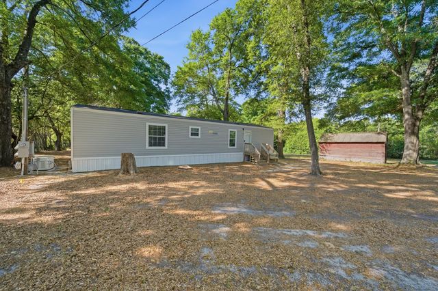 293 Walnut Street, Salley, SC 29137