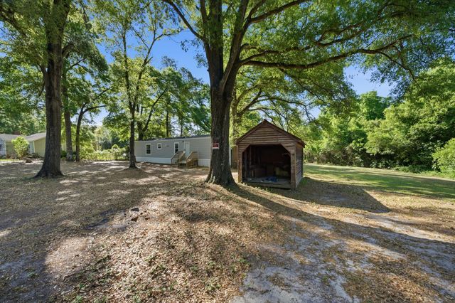 293 Walnut Street, Salley, SC 29137