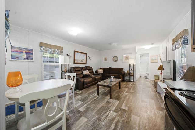 293 Walnut Street, Salley, SC 29137