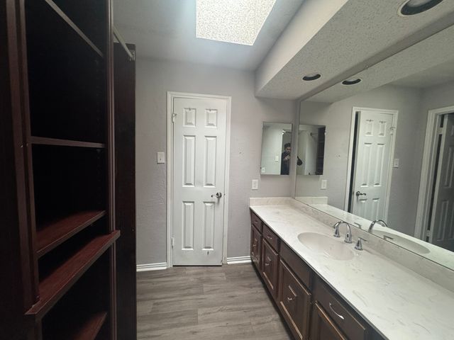 3635 Garden Brook Drive 14400, Farmers Branch, TX 75234