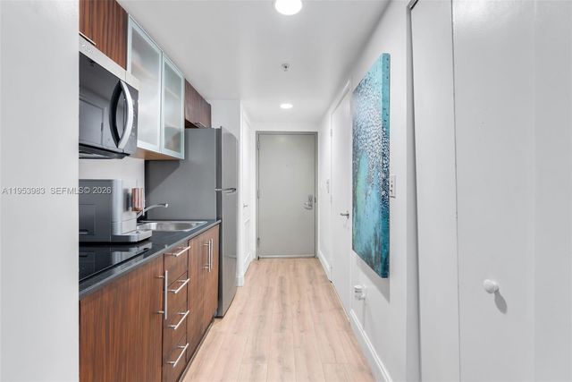 1750 N Bayshore Dr 1407, Miami, FL 33132