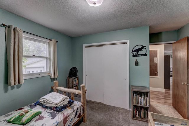 2511 WILSON AVE, Hot Springs, SD 57747