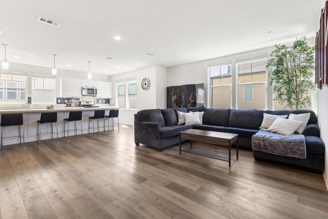 5301 Calle Rockfish 98, San Diego, CA 92154