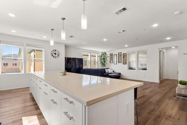 5301 Calle Rockfish 98, San Diego, CA 92154