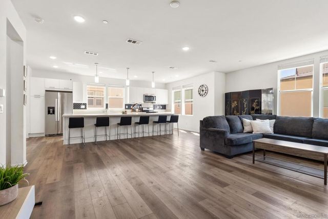 5301 Calle Rockfish 98, San Diego, CA 92154