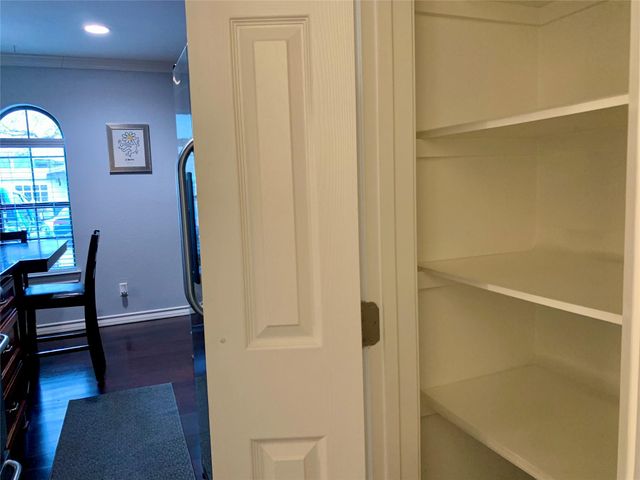 407 E 45th ST 116, Austin, TX 78751