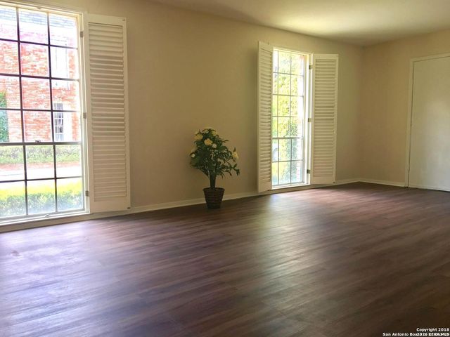 8033 N New Braunfels Ave Apt 300D, San Antonio, TX 78209