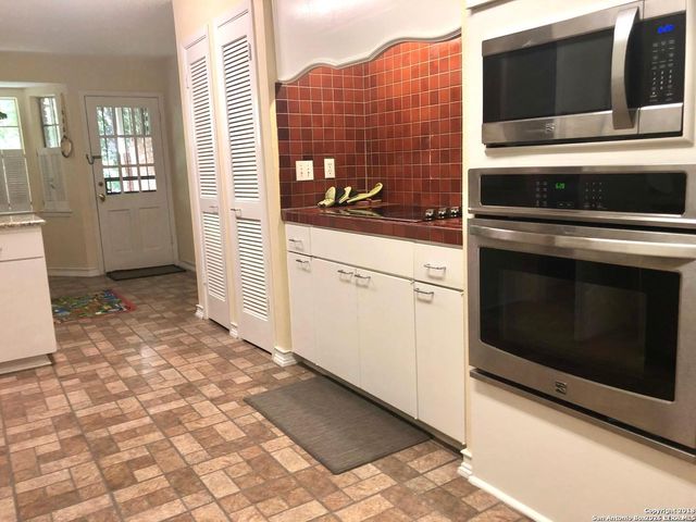 8033 N New Braunfels Ave Apt 300D, San Antonio, TX 78209
