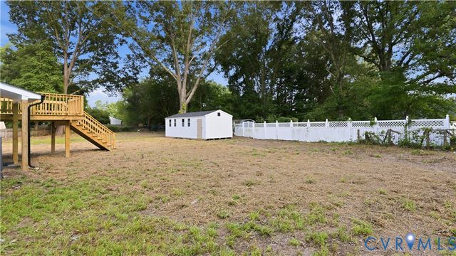 7117 Cactus Ct, Hanover, VA 23111
