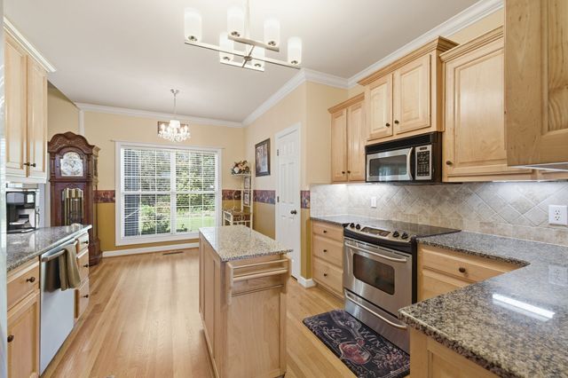 650 Bonita Pkwy, S, Hendersonville, TN 37075
