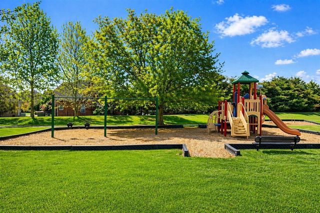 650 Bonita Pkwy, S, Hendersonville, TN 37075