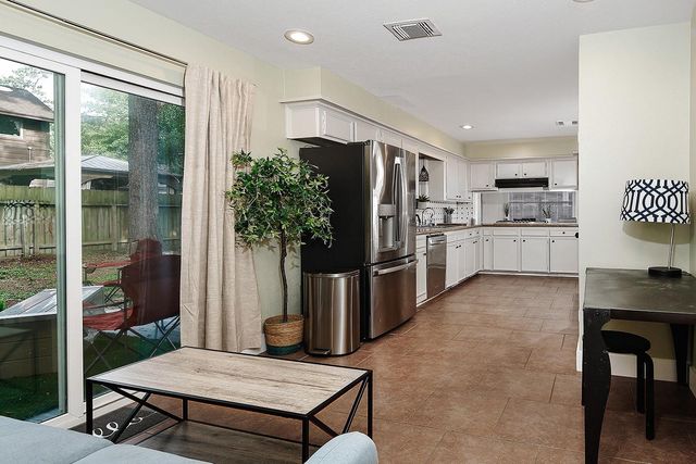 103 N Deerfoot Circle, The Woodlands, TX 77380