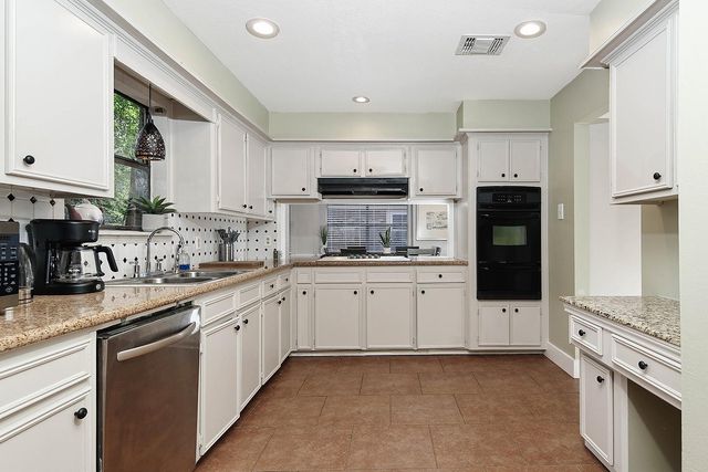 103 N Deerfoot Circle, The Woodlands, TX 77380