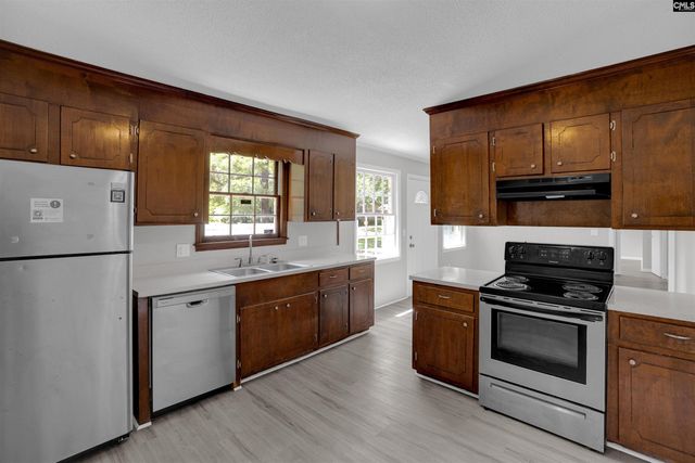 402 Ravenscroft Road, West Columbia, SC 29172