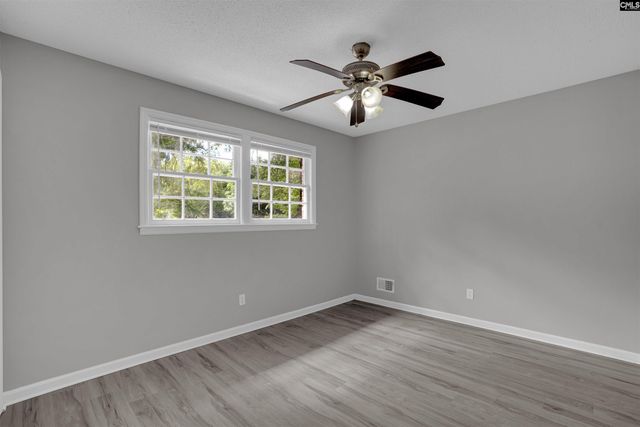 402 Ravenscroft Road, West Columbia, SC 29172
