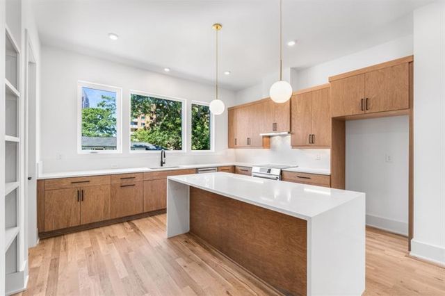 404 Linden Avenue NE 17, Atlanta, GA 30308