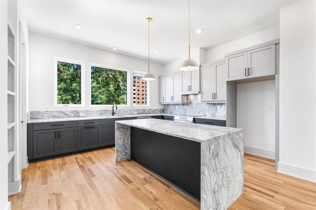 404 Linden Avenue NE 17, Atlanta, GA 30308