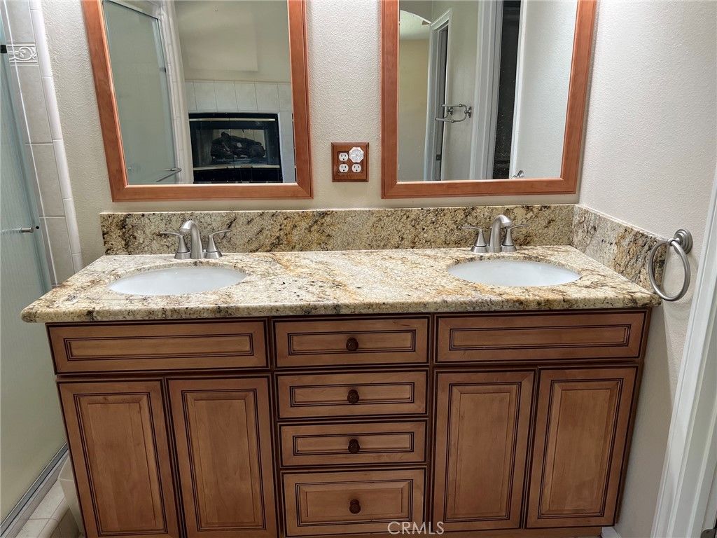 Image 17 of property listing at 7692 Calpella, Hesperia, CA 92345
