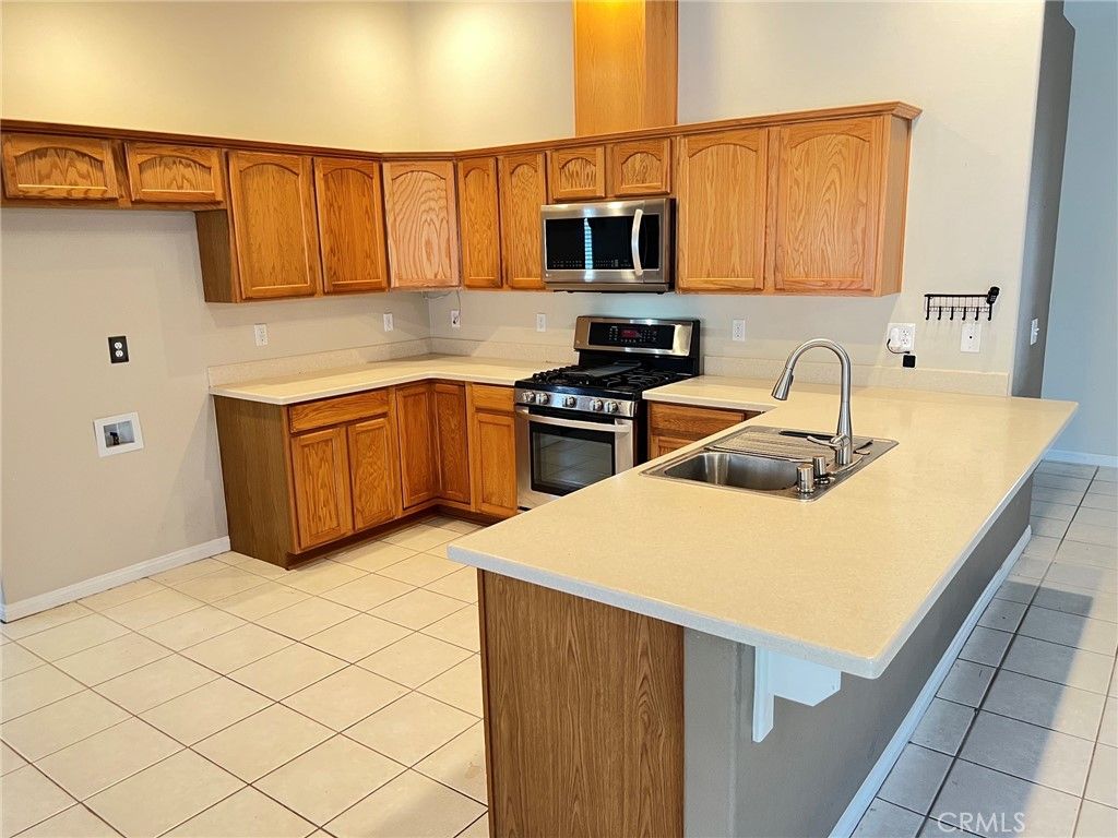 Image 21 of property listing at 7692 Calpella, Hesperia, CA 92345