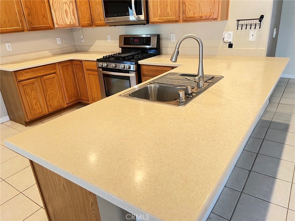 Image 30 of property listing at 7692 Calpella, Hesperia, CA 92345