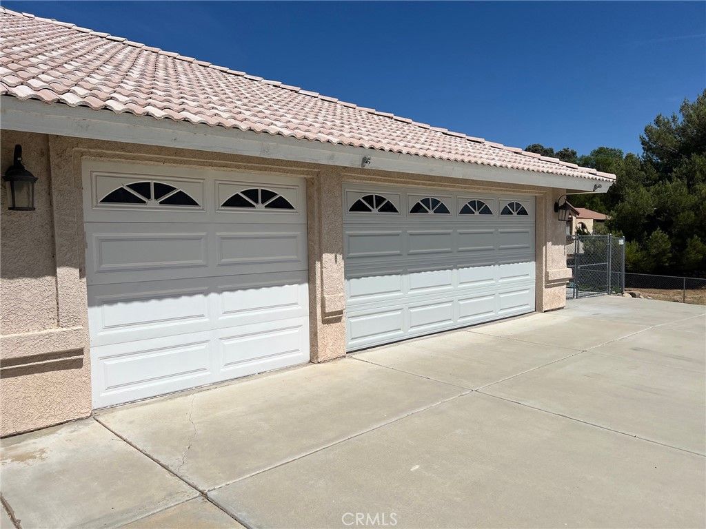 Image 33 of property listing at 7692 Calpella, Hesperia, CA 92345