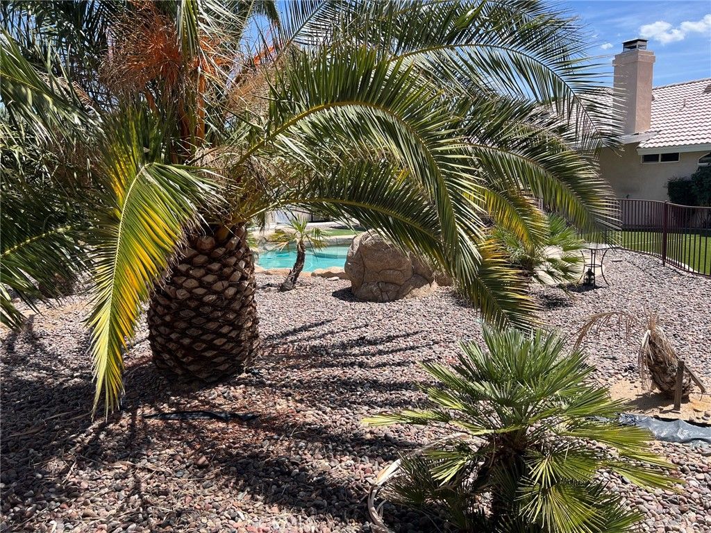 Image 34 of property listing at 7692 Calpella, Hesperia, CA 92345