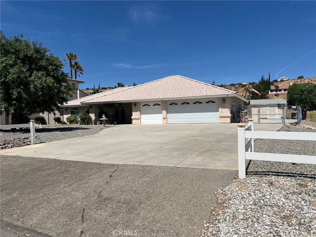 Image 57 of property listing at 7692 Calpella, Hesperia, CA 92345