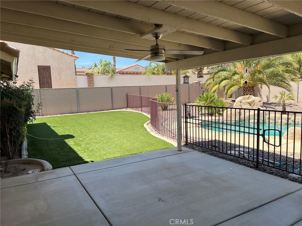 Image 6 of property listing at 7692 Calpella, Hesperia, CA 92345