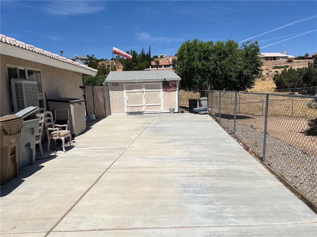 Image 67 of property listing at 7692 Calpella, Hesperia, CA 92345