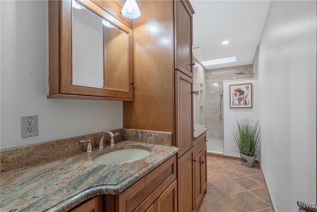 4019 BRONCO PATH, Onondaga, NY 13031