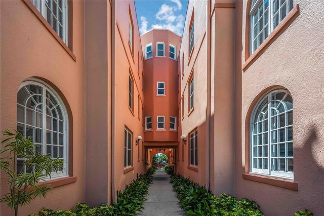 1221 N PALM AVENUE 203, Sarasota, FL 34236