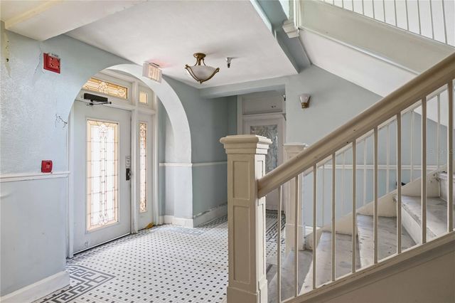 1221 N PALM AVENUE 203, Sarasota, FL 34236