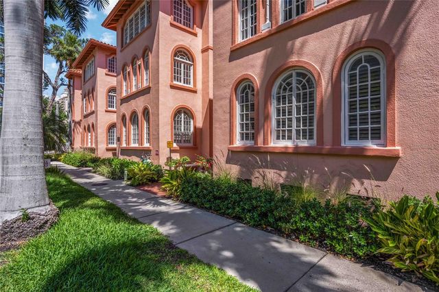 1221 N PALM AVENUE 203, Sarasota, FL 34236