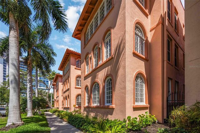 1221 N PALM AVENUE 203, Sarasota, FL 34236