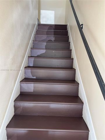 5841 Blueberry Ct 77, Lauderhill, FL 33313