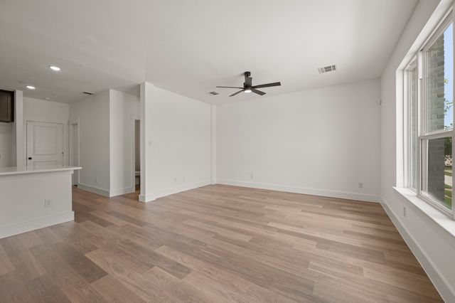 1404 Solterra Boulevard, Mesquite, TX 75180