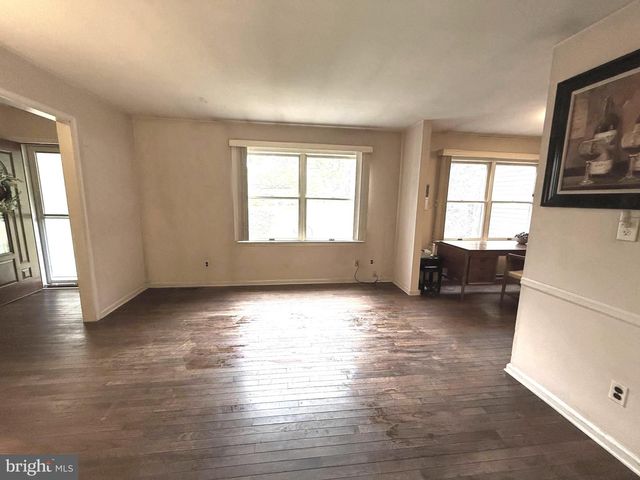 46 SUNSET VIEW DR, Glen Mills, PA 19342