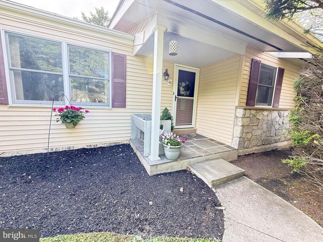 46 SUNSET VIEW DR, Glen Mills, PA 19342