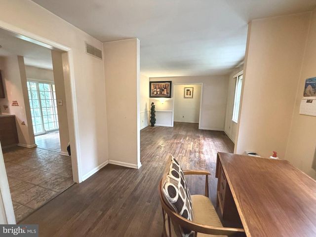 46 SUNSET VIEW DR, Glen Mills, PA 19342