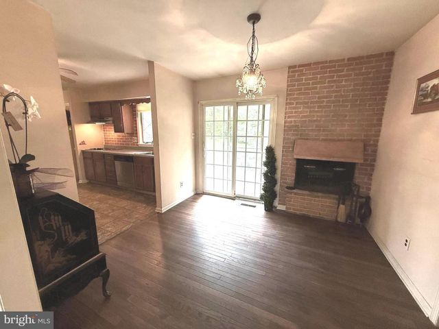 46 SUNSET VIEW DR, Glen Mills, PA 19342