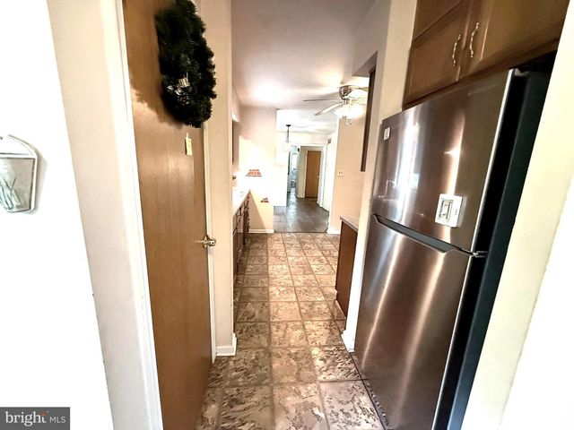46 SUNSET VIEW DR, Glen Mills, PA 19342