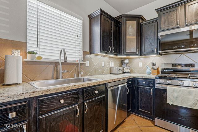 12984 COZY COVE Avenue, El Paso, TX 79938