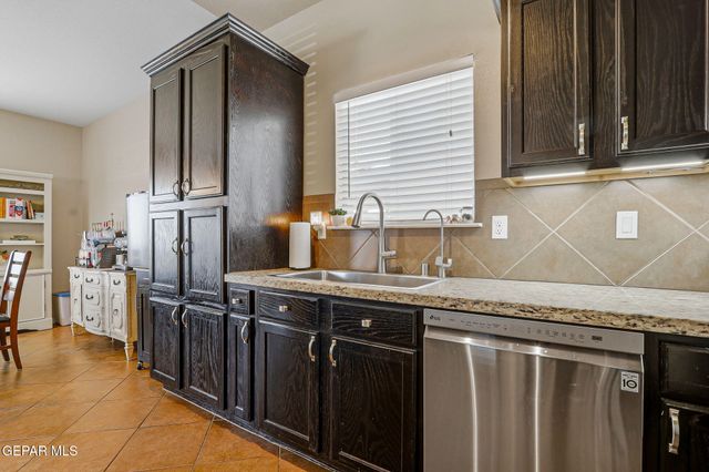 12984 COZY COVE Avenue, El Paso, TX 79938