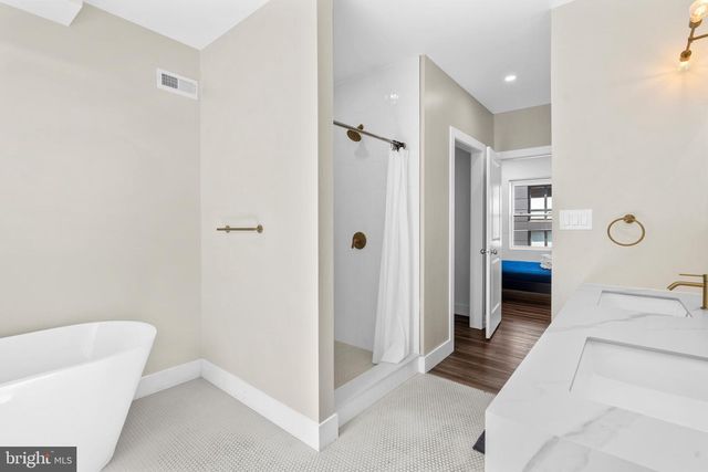 715 N 4TH ST, Philadelphia, PA 19123
