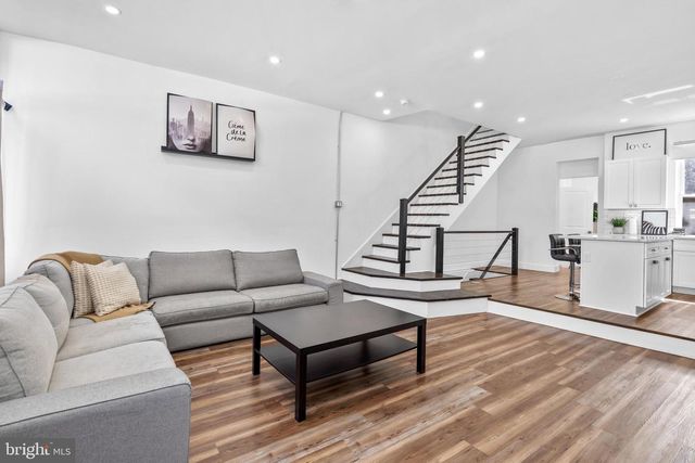 715 N 4TH ST, Philadelphia, PA 19123
