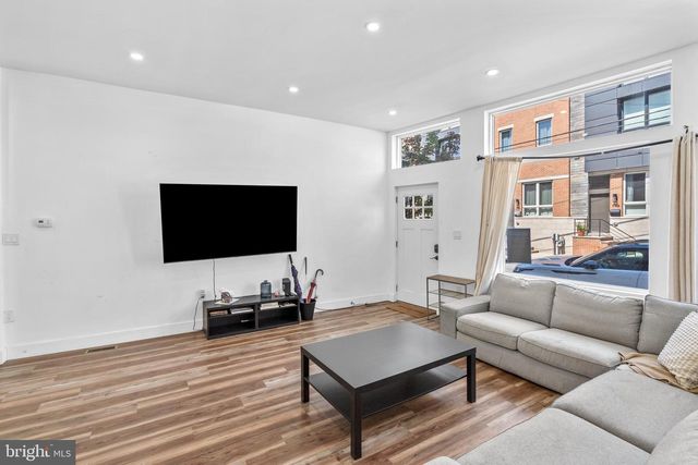 715 N 4TH ST, Philadelphia, PA 19123