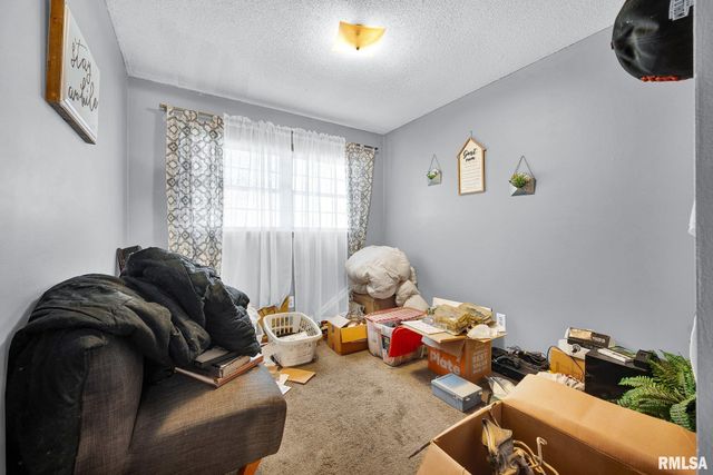 5839 N ANDOVER Court, Peoria, IL 61615