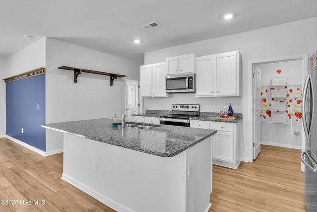 1524 Pleasant Hollow Court SE, Bolivia, NC 28422